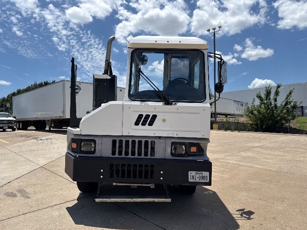 Yard Truck-Heavy Duty Tractors-Ottawa-2020-T2-Grand Prairie-TX-27,118\n\t\tmiles-$ 70,000 - Image 2