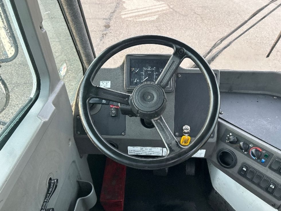 Yard Truck-Heavy Duty Tractors-Ottawa-2020-T2-Holland-MI-50,124\n\t\tmiles-$ 69,250 - Image 11