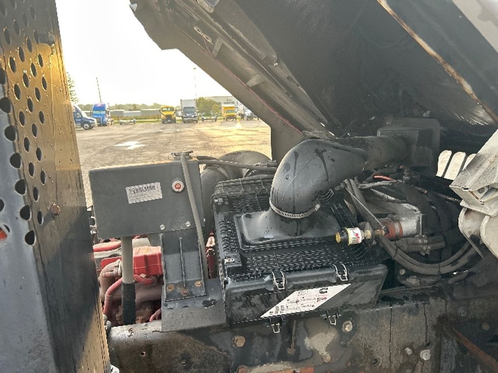 Yard Truck-Heavy Duty Tractors-Ottawa-2020-T2-Holland-MI-50,124\n\t\tmiles-$ 69,250 - Image 15