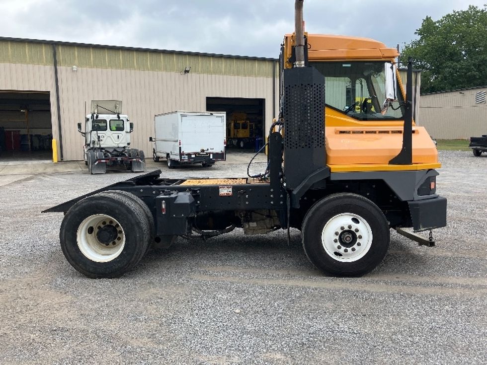 Yard Truck-Heavy Duty Tractors-Ottawa-2020-T2-Hueytown-AL-17,966\n\t\tmiles-$ 69,250 - Image 8