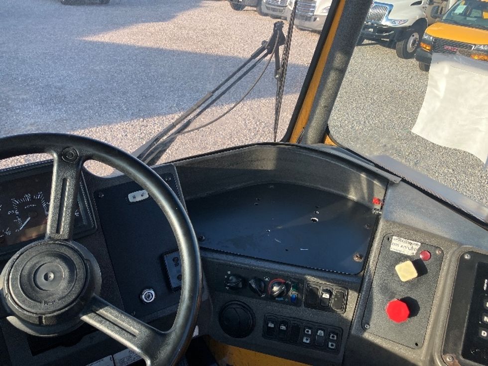 Yard Truck-Heavy Duty Tractors-Ottawa-2020-T2-Hueytown-AL-245,455\n\t\tmiles-$ 63,500 - Image 13