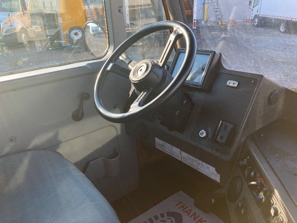 Yard Truck-Heavy Duty Tractors-Ottawa-2020-T2-Hueytown-AL-245,455\n\t\tmiles-$ 63,500 - Image 14