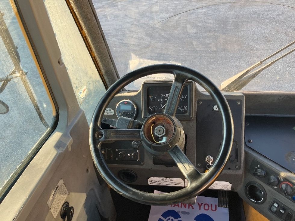 Yard Truck-Heavy Duty Tractors-Ottawa-2020-T2-Hueytown-AL-35,968\n\t\tmiles-$ 63,500 - Image 10