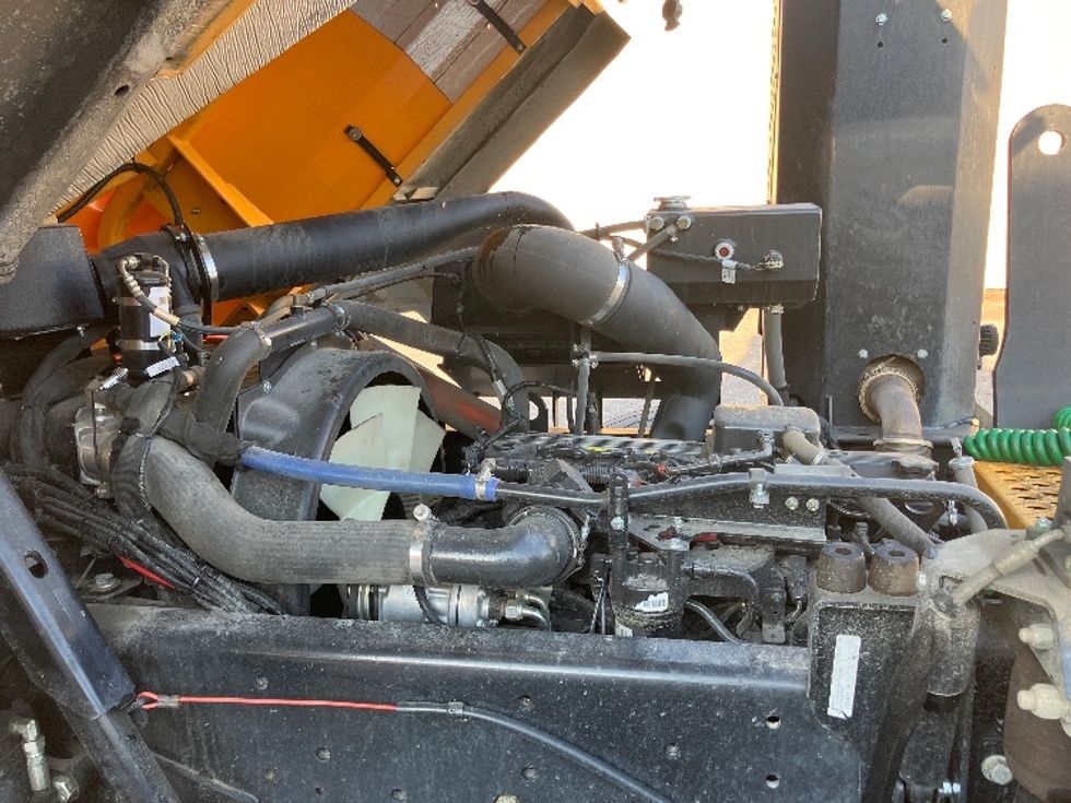 Yard Truck-Heavy Duty Tractors-Ottawa-2020-T2-Hueytown-AL-35,968\n\t\tmiles-$ 63,500 - Image 12