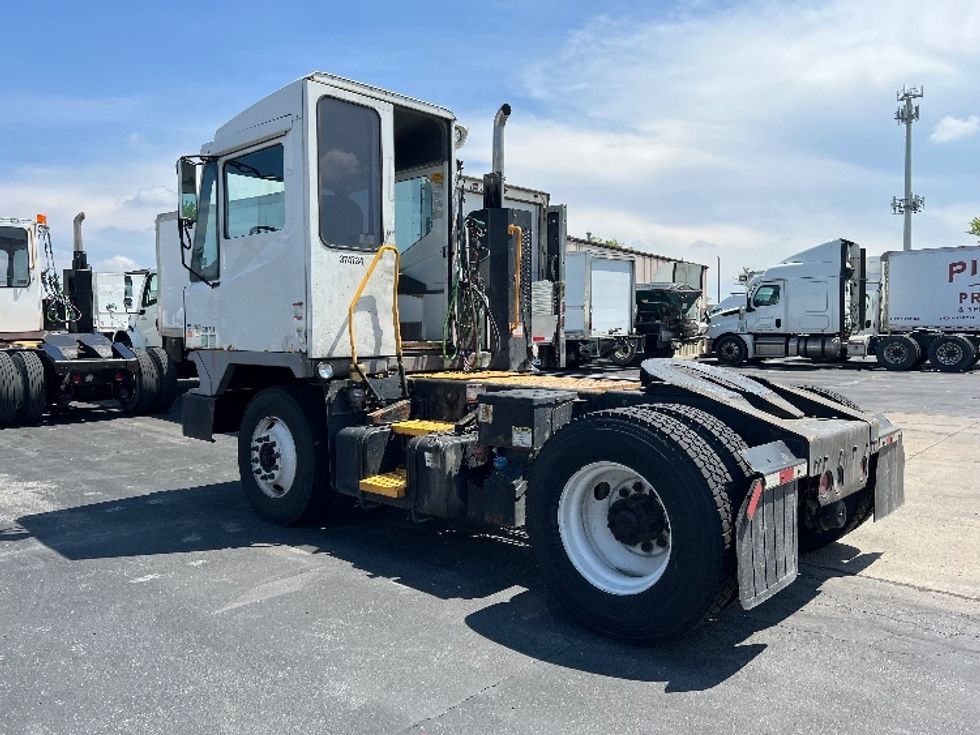 Yard Truck-Heavy Duty Tractors-Ottawa-2020-T2-Indianapolis-IN-502,034\n\t\tmiles-$ 71,750 - Image 5