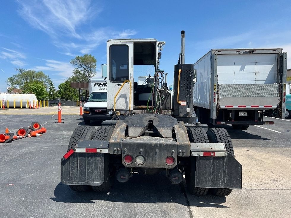 Yard Truck-Heavy Duty Tractors-Ottawa-2020-T2-Indianapolis-IN-502,034\n\t\tmiles-$ 71,750 - Image 6