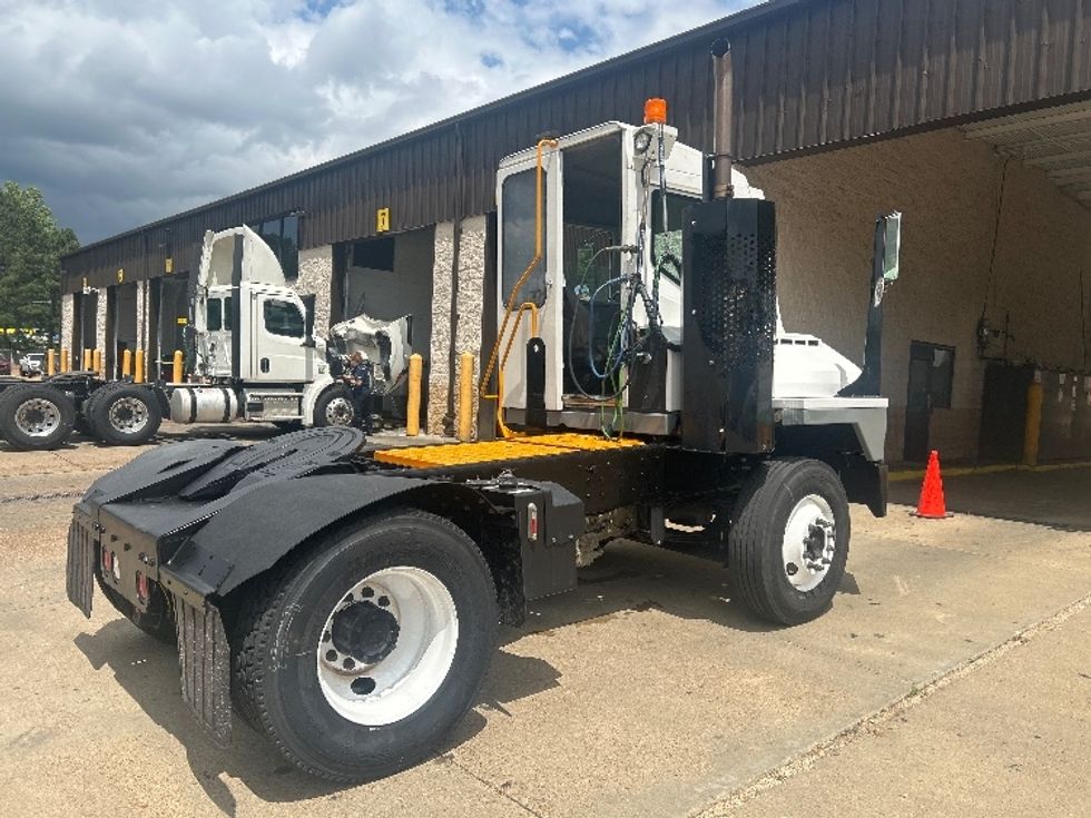 Yard Truck-Heavy Duty Tractors-Ottawa-2020-T2-Jackson-MS-25,983\n\t\tmiles-$ 65,750 - Image 7
