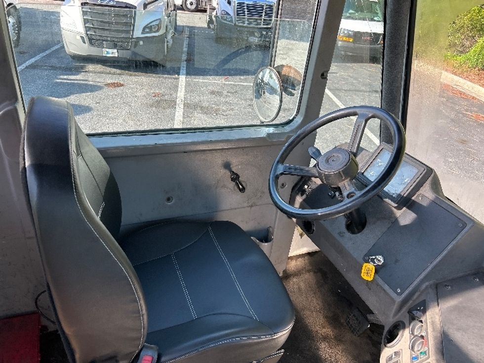 Yard Truck-Heavy Duty Tractors-Ottawa-2020-T2-Jacksonville-FL-336,070\n\t\tmiles-$ 79,000 - Image 11