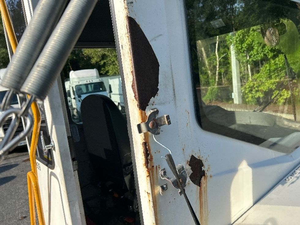 Yard Truck-Heavy Duty Tractors-Ottawa-2020-T2-Jacksonville-FL-336,070\n\t\tmiles-$ 79,000 - Image 15