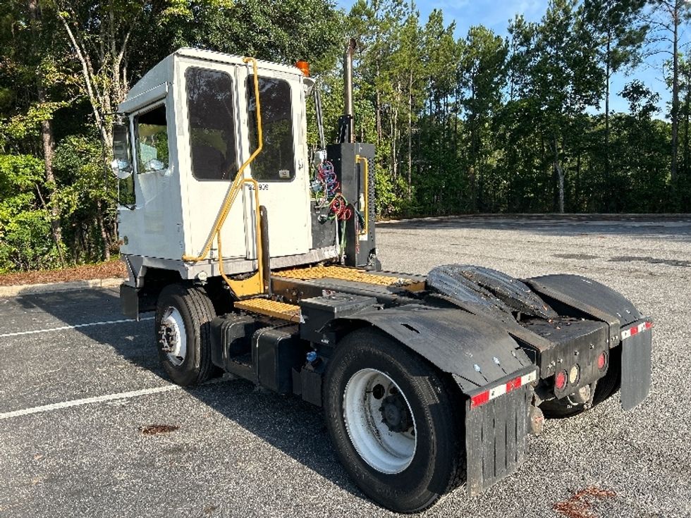 Yard Truck-Heavy Duty Tractors-Ottawa-2020-T2-Jacksonville-FL-336,070\n\t\tmiles-$ 79,000 - Image 5