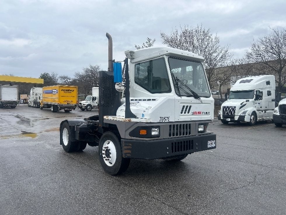 Yard Truck-Heavy Duty Tractors-Ottawa-2020-T2-Kansas City-MO-24,990\n\t\tmiles-$ 74,250 - Image 1