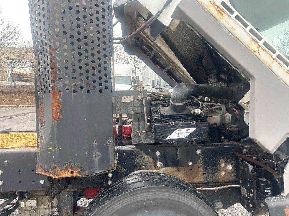 Yard Truck-Heavy Duty Tractors-Ottawa-2020-T2-Kansas City-MO-24,990\n\t\tmiles-$ 74,250 - Image 12