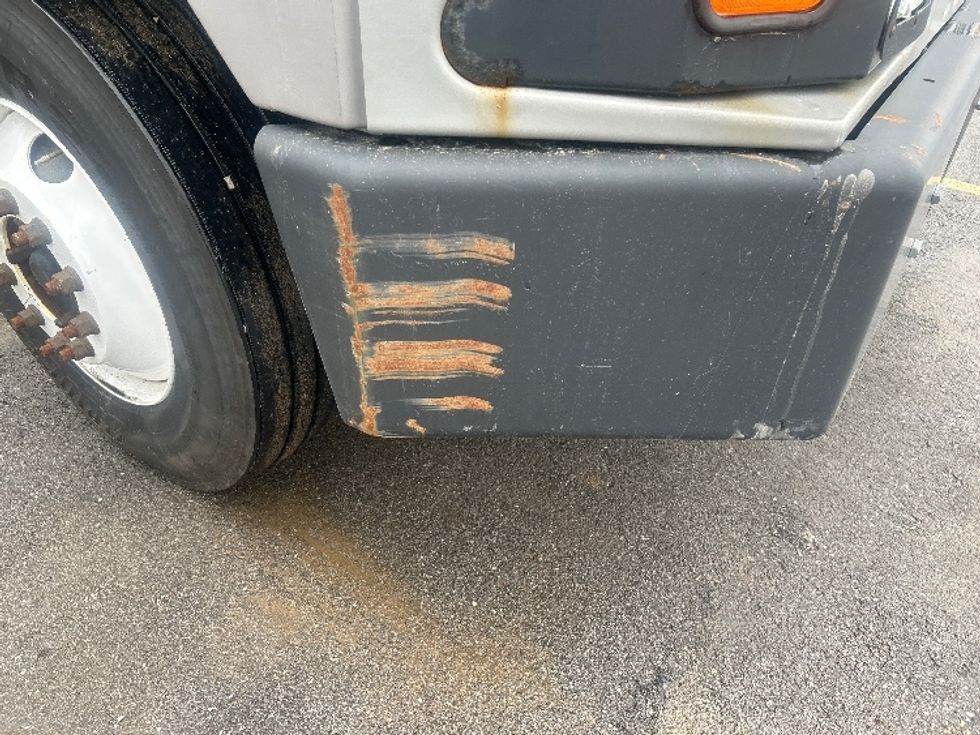 Yard Truck-Heavy Duty Tractors-Ottawa-2020-T2-Kansas City-MO-24,990\n\t\tmiles-$ 74,250 - Image 15