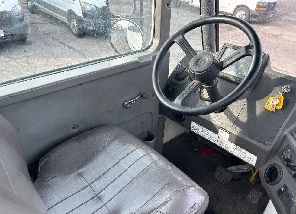 Yard Truck-Heavy Duty Tractors-Ottawa-2020-T2-Kansas City-MO-27,688\n\t\tmiles-$ 76,750 - Image 10