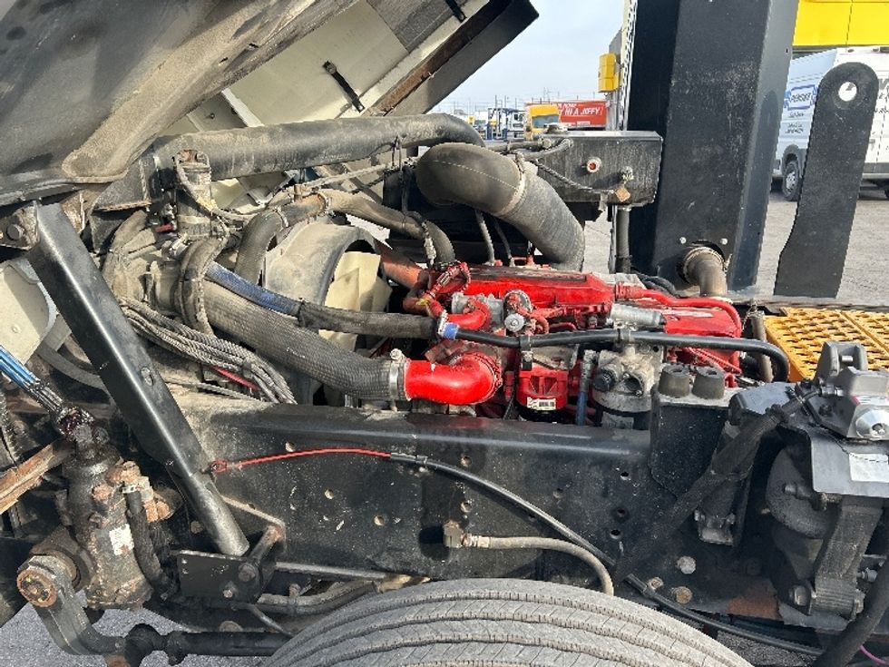 Yard Truck-Heavy Duty Tractors-Ottawa-2020-T2-Kansas City-MO-27,688\n\t\tmiles-$ 76,750 - Image 13