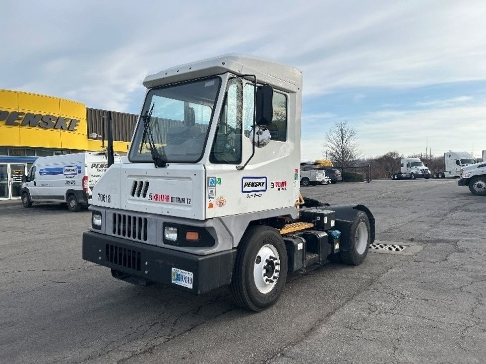 Yard Truck-Heavy Duty Tractors-Ottawa-2020-T2-Kansas City-MO-27,688\n\t\tmiles-$ 76,750 - Image 3