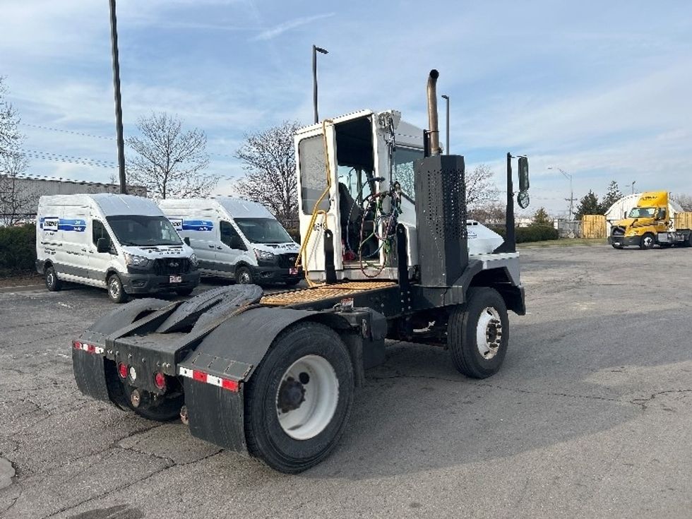 Yard Truck-Heavy Duty Tractors-Ottawa-2020-T2-Kansas City-MO-27,688\n\t\tmiles-$ 76,750 - Image 7