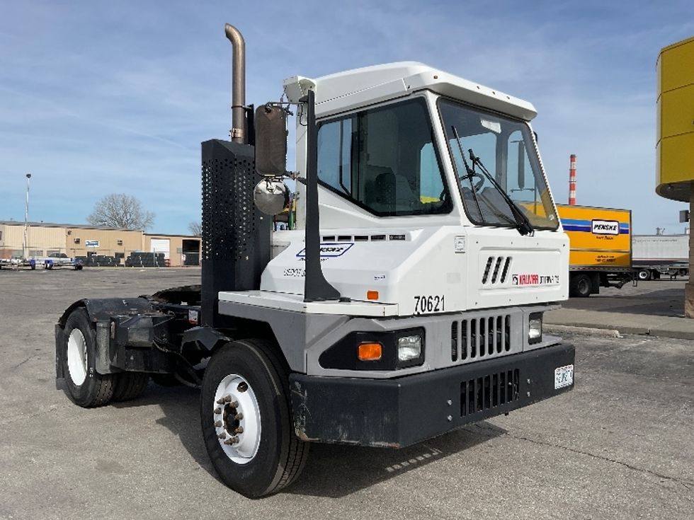 Yard Truck-Heavy Duty Tractors-Ottawa-2020-T2-Kansas City-MO-28,899\n\t\tmiles-$ 75,000 - Image 1