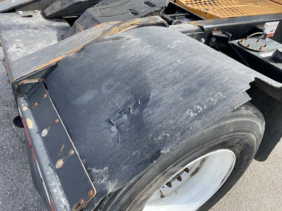 Yard Truck-Heavy Duty Tractors-Ottawa-2020-T2-Kansas City-MO-28,899\n\t\tmiles-$ 75,000 - Image 14