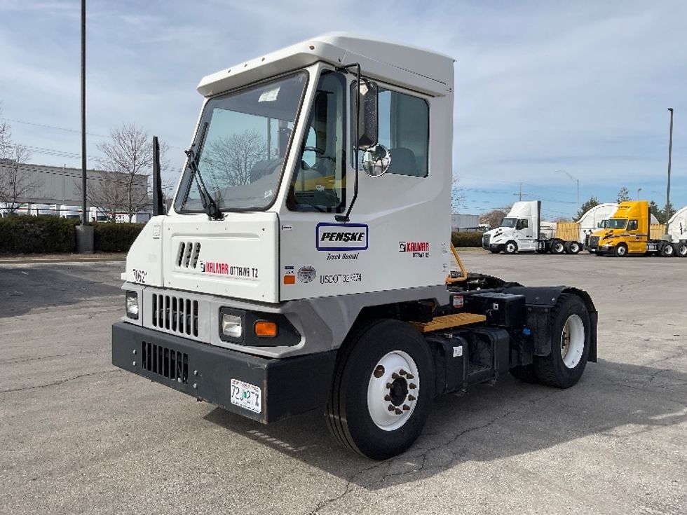 Yard Truck-Heavy Duty Tractors-Ottawa-2020-T2-Kansas City-MO-28,899\n\t\tmiles-$ 75,000 - Image 3