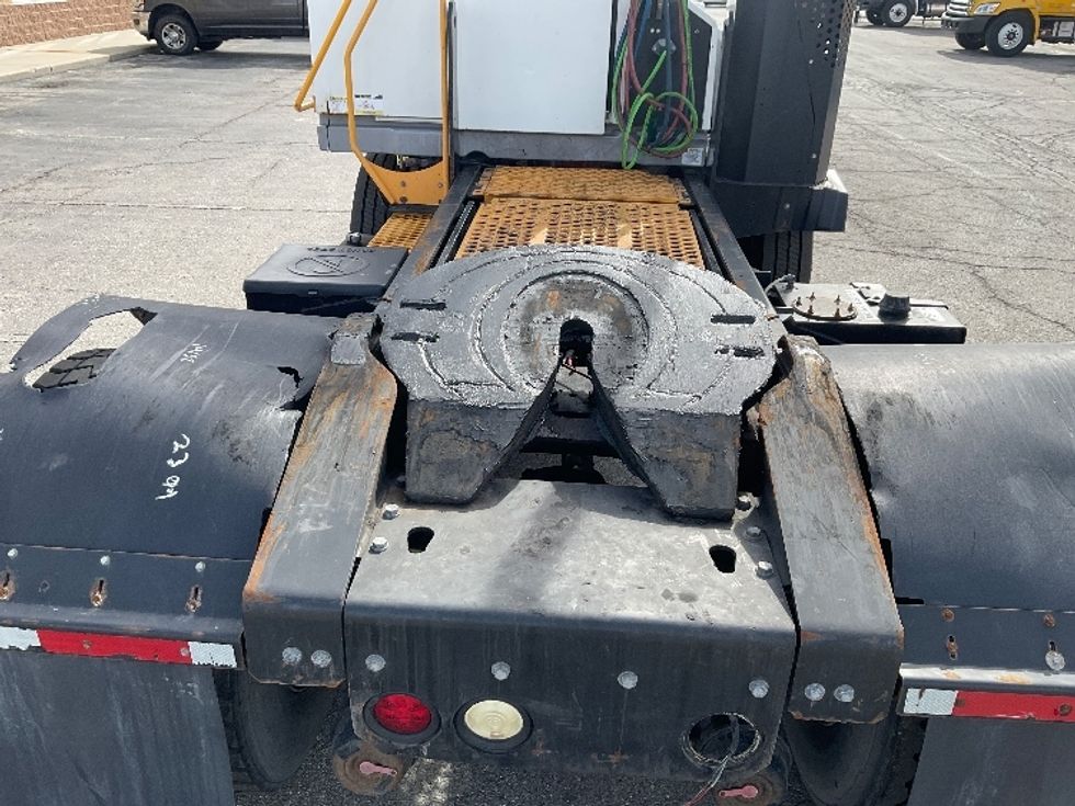 Yard Truck-Heavy Duty Tractors-Ottawa-2020-T2-Kansas City-MO-28,899\n\t\tmiles-$ 75,000 - Image 6