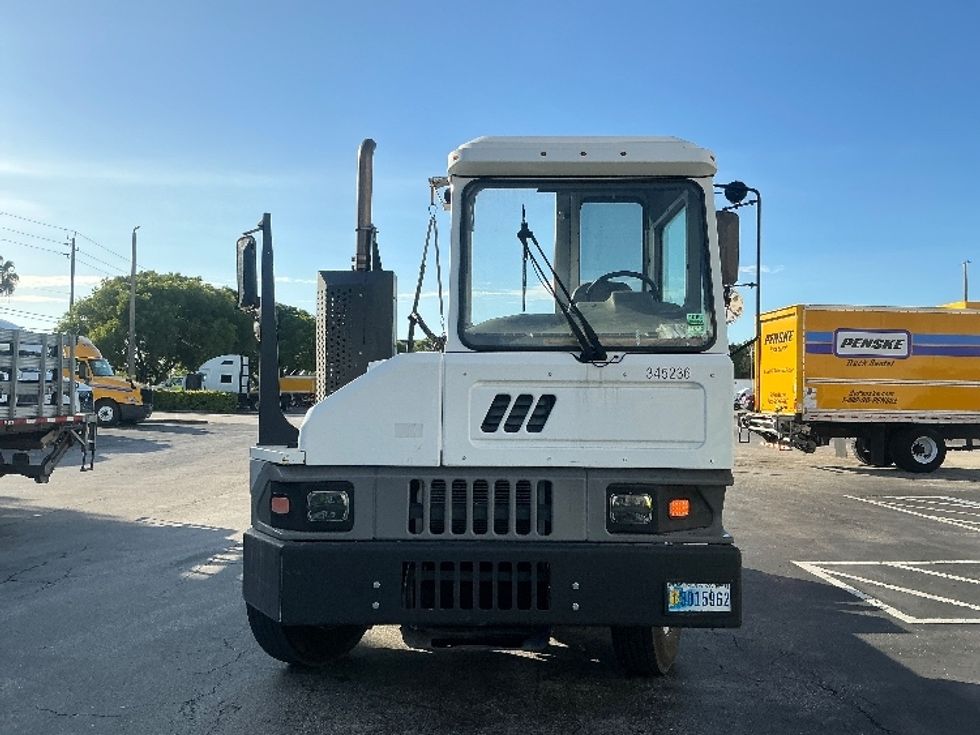 Yard Truck-Heavy Duty Tractors-Ottawa-2020-T2-Medley-FL-30,049\n\t\tmiles-$ 67,250 - Image 2