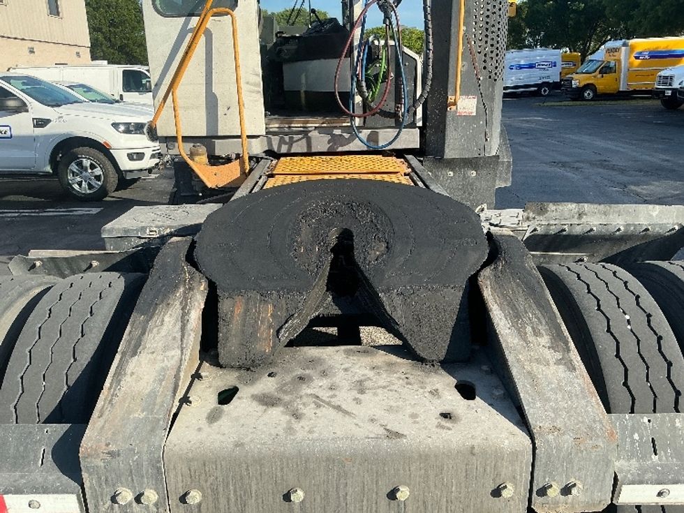 Yard Truck-Heavy Duty Tractors-Ottawa-2020-T2-Medley-FL-30,049\n\t\tmiles-$ 67,250 - Image 6