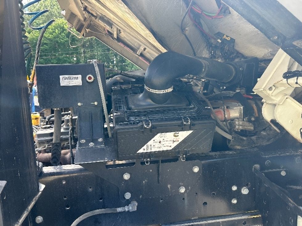 Yard Truck-Heavy Duty Tractors-Ottawa-2020-T2-Newport News-VA-33,062\n\t\tmiles-$ 59,000 - Image 15
