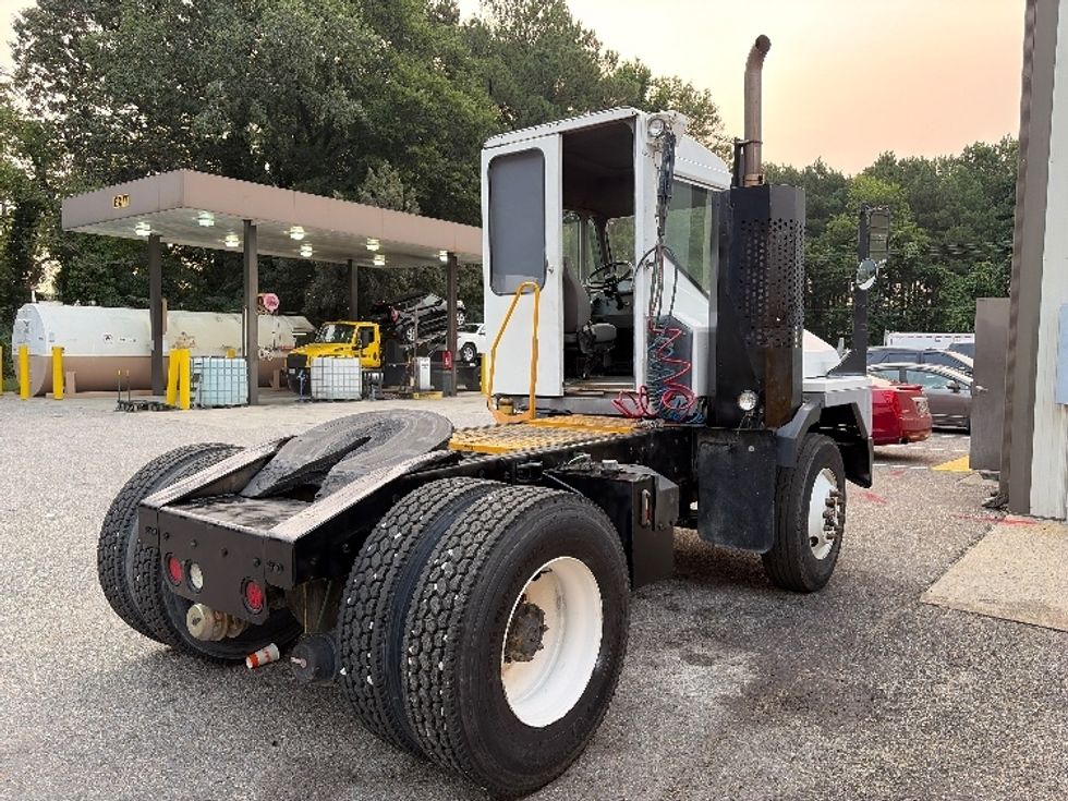 Yard Truck-Heavy Duty Tractors-Ottawa-2020-T2-Newport News-VA-33,062\n\t\tmiles-$ 59,000 - Image 7