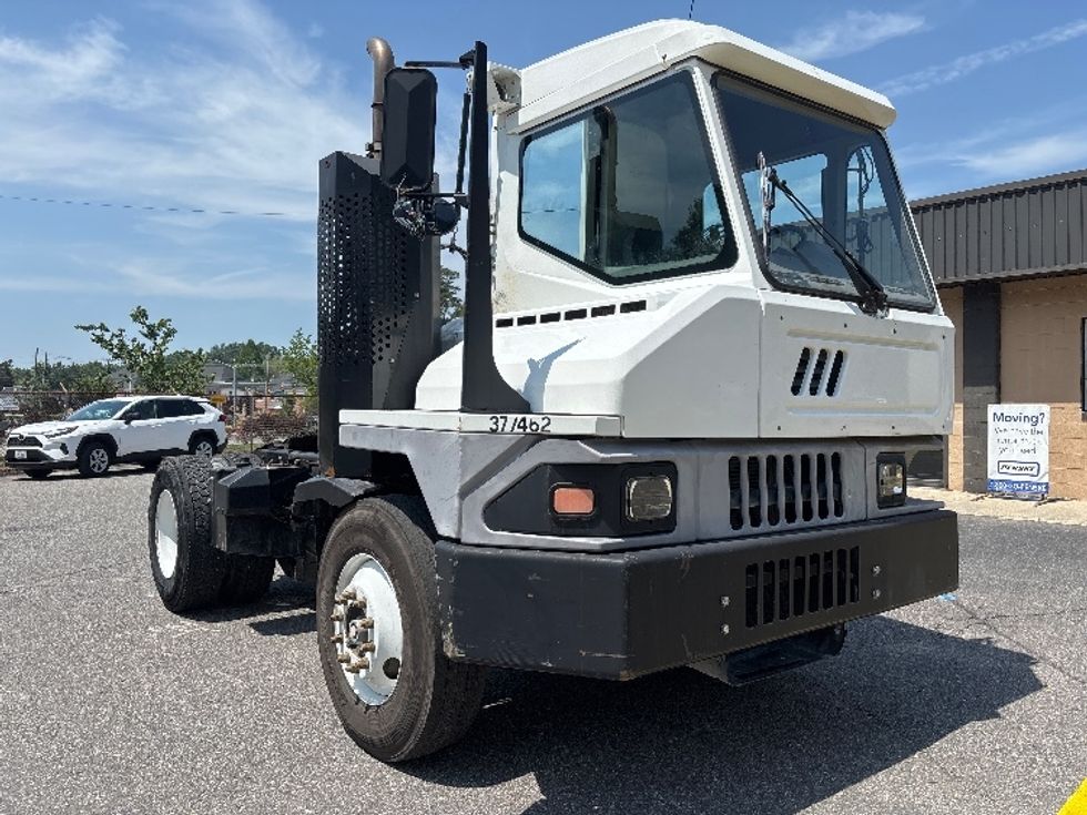 Yard Truck-Heavy Duty Tractors-Ottawa-2020-T2-Prince George-VA-180,500\n\t\tmiles-$ 68,250 - Image 1