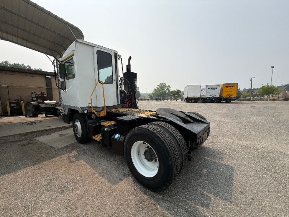 Yard Truck-Heavy Duty Tractors-Ottawa-2020-T2-Prince George-VA-180,500\n\t\tmiles-$ 68,250 - Image 5