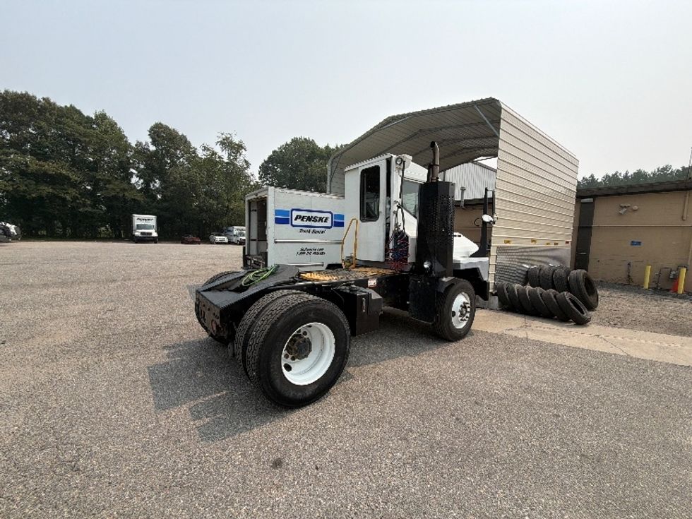 Yard Truck-Heavy Duty Tractors-Ottawa-2020-T2-Prince George-VA-180,500\n\t\tmiles-$ 68,250 - Image 7