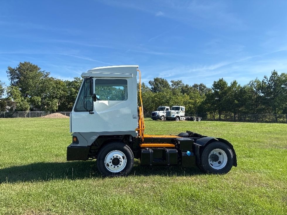 Yard Truck-Heavy Duty Tractors-Ottawa-2020-T2-Richland-MS-10,299\n\t\tmiles-$ 65,500 - Image 4