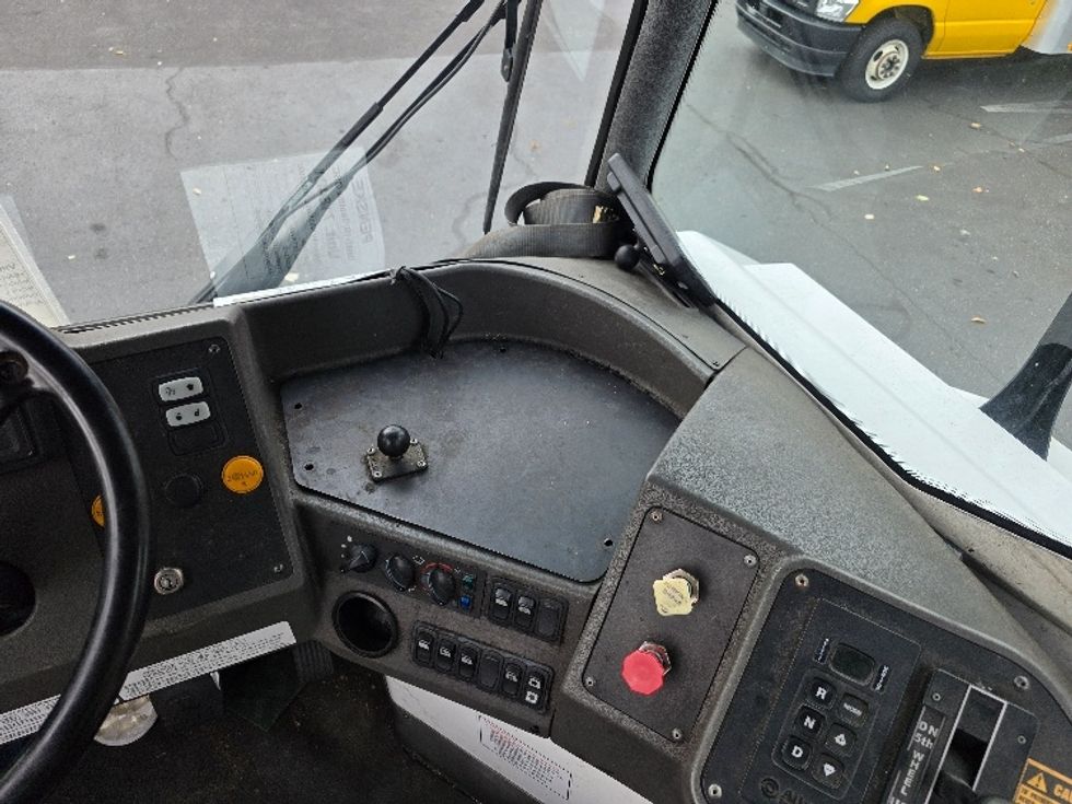 Yard Truck-Heavy Duty Tractors-Ottawa-2020-T2-Tukwila-WA-14,850\n\t\tmiles-$ 76,500 - Image 13