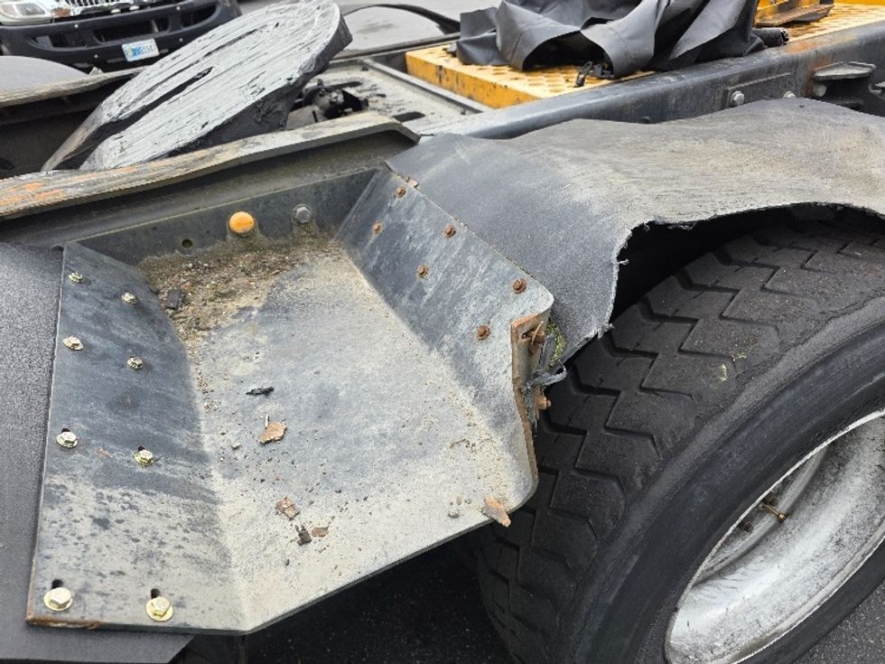 Yard Truck-Heavy Duty Tractors-Ottawa-2020-T2-Tukwila-WA-14,850\n\t\tmiles-$ 76,500 - Image 18