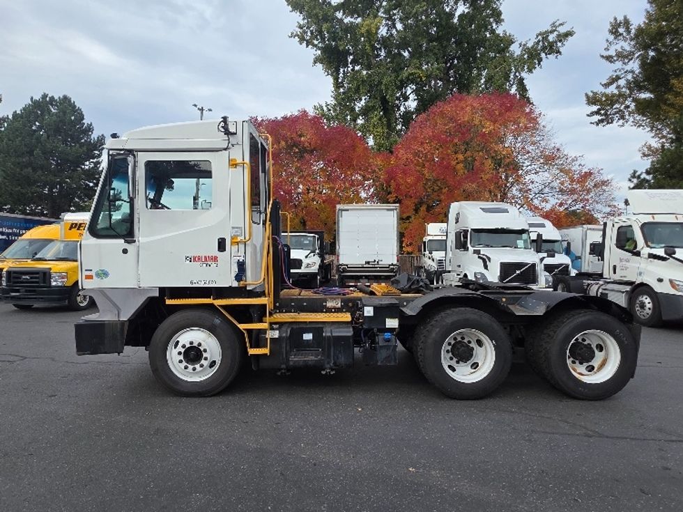 Yard Truck-Heavy Duty Tractors-Ottawa-2020-T2-Tukwila-WA-14,850\n\t\tmiles-$ 76,500 - Image 4