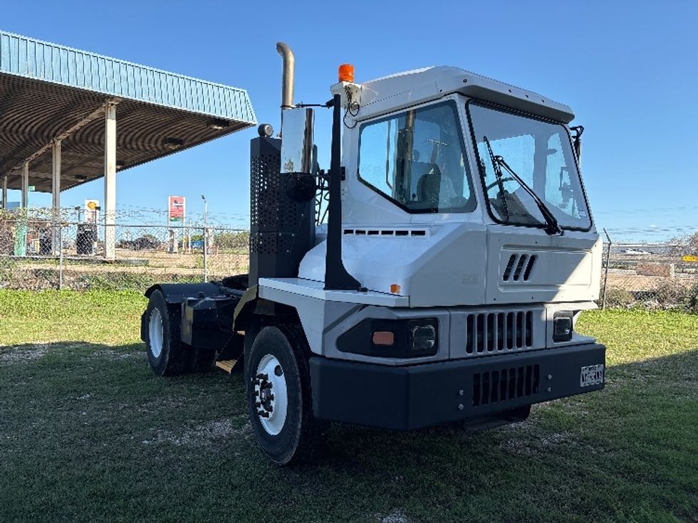 Yard Truck-Heavy Duty Tractors-Ottawa-2020-T2-Waco-TX-18,976\n\t\tmiles-$ 73,500 - Image 1