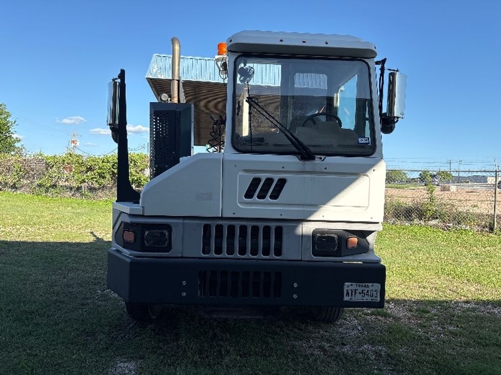 Yard Truck-Heavy Duty Tractors-Ottawa-2020-T2-Waco-TX-18,976\n\t\tmiles-$ 73,500 - Image 2