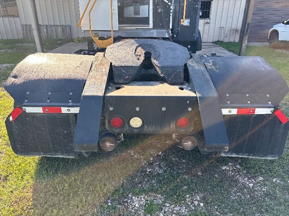 Yard Truck-Heavy Duty Tractors-Ottawa-2020-T2-Waco-TX-18,976\n\t\tmiles-$ 73,500 - Image 6