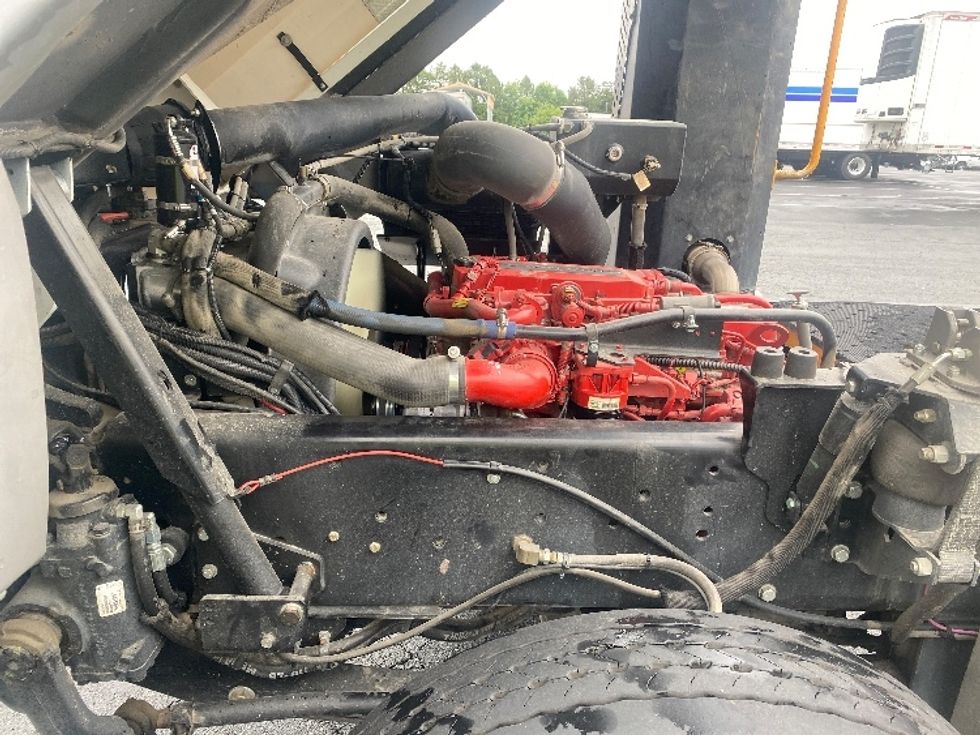 Yard Truck-Heavy Duty Tractors-Ottawa-2020-T2-Winston Salem-NC-39,495\n\t\tmiles-$ 81,000 - Image 16