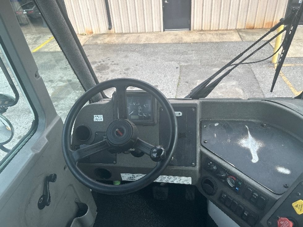 Yard Truck-Heavy Duty Tractors-Ottawa-2021-T2-Anderson-SC-38,364\n\t\tmiles-$ 90,500 - Image 11