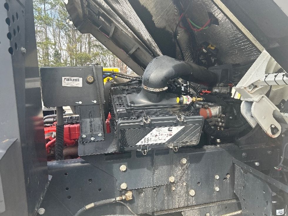 Yard Truck-Heavy Duty Tractors-Ottawa-2021-T2-Anderson-SC-38,364\n\t\tmiles-$ 90,500 - Image 13