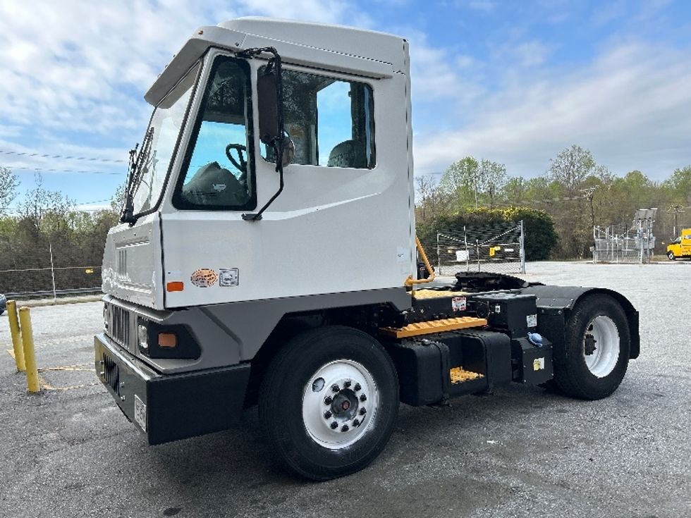 Yard Truck-Heavy Duty Tractors-Ottawa-2021-T2-Anderson-SC-38,364\n\t\tmiles-$ 90,500 - Image 3