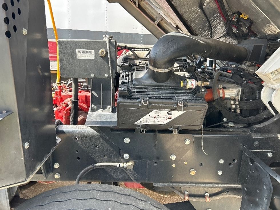 Yard Truck-Heavy Duty Tractors-Ottawa-2021-T2-Birmingham-AL-28,631\n\t\tmiles-$ 89,250 - Image 15