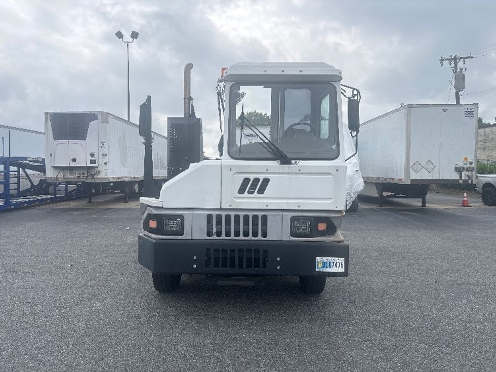 Yard Truck-Heavy Duty Tractors-Ottawa-2021-T2-Concord-NC-26,084\n\t\tmiles-$ 77,500 - Image 2