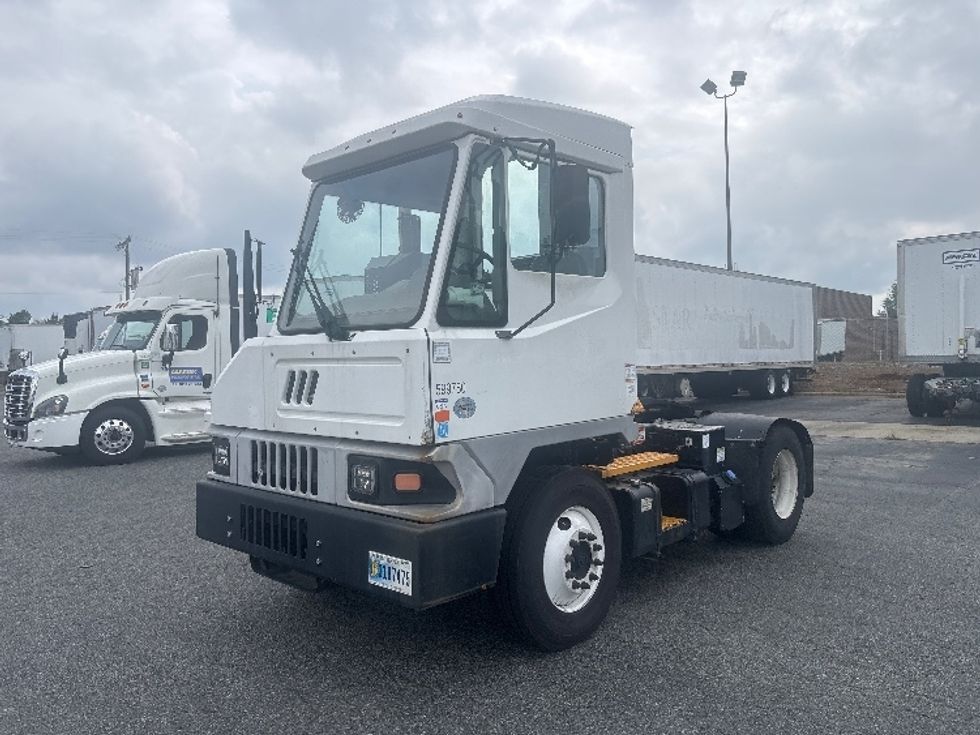 Yard Truck-Heavy Duty Tractors-Ottawa-2021-T2-Concord-NC-26,084\n\t\tmiles-$ 77,500 - Image 3