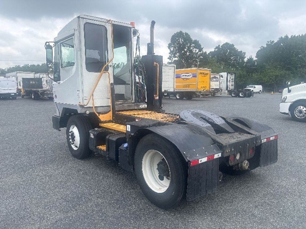 Yard Truck-Heavy Duty Tractors-Ottawa-2021-T2-Concord-NC-26,084\n\t\tmiles-$ 77,500 - Image 5