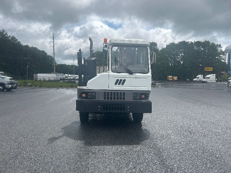 Yard Truck-Heavy Duty Tractors-Ottawa-2021-T2-Forest Park-GA-119,179\n\t\tmiles-$ 81,500 - Image 2