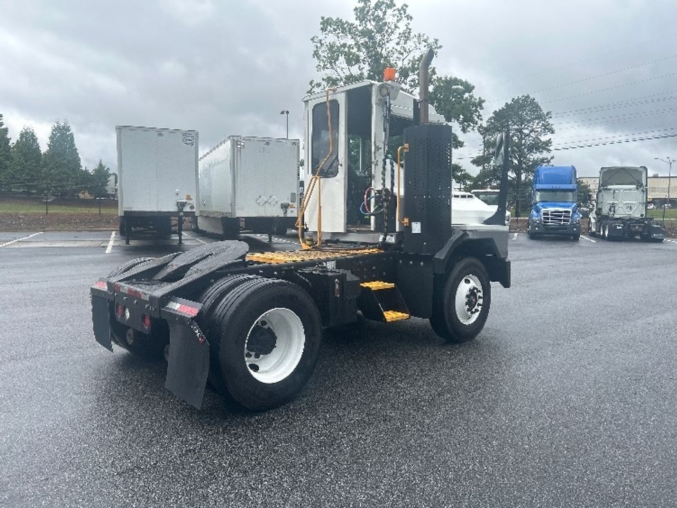 Yard Truck-Heavy Duty Tractors-Ottawa-2021-T2-Forest Park-GA-119,179\n\t\tmiles-$ 81,500 - Image 7