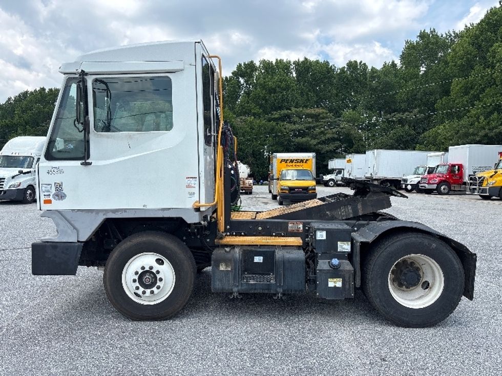 Yard Truck-Heavy Duty Tractors-Ottawa-2021-T2-Greer-SC-28,028\n\t\tmiles-$ 83,500 - Image 4